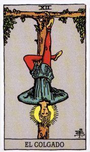 Simbología y significado del Colgado en el Tarot Rider Waite.