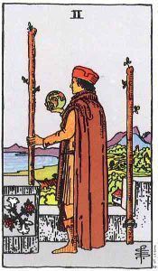 dos de bastos en el Tarot Rider Waite. Simbología y significado.