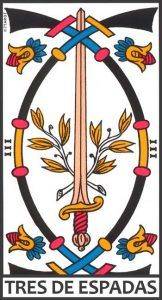 Tres de Espadas en el Tarot de Marsella