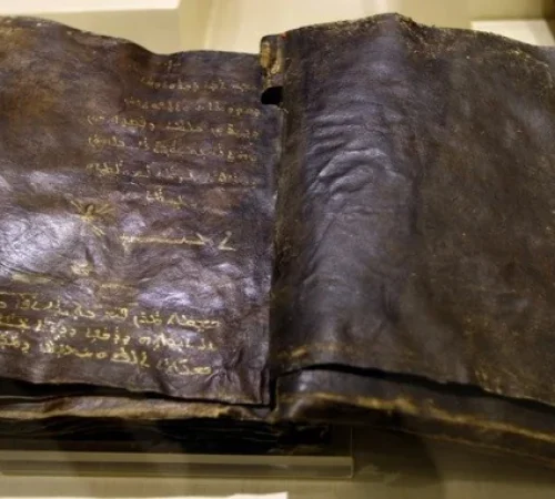 Manuscrito antiguo del texto Kolbrin sobre la historia de Fanvar